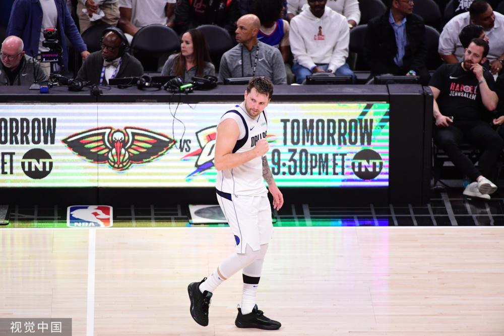 决蒙上了一 决蒙上了一