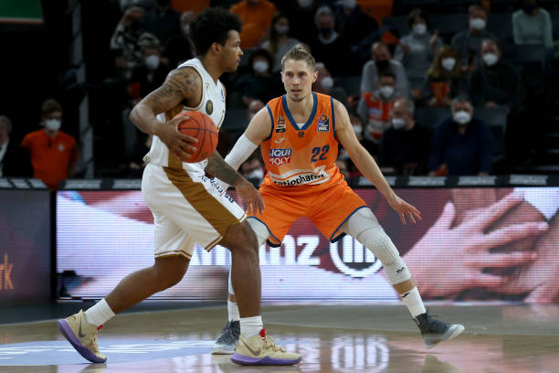 充满竞争力 充满竞争力